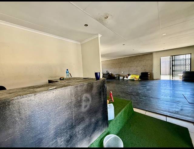 BUSINESS FOR SALE IN VANDERBIJLPARK SE 1
